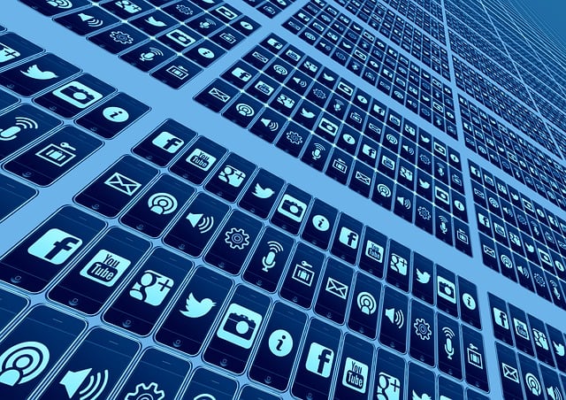 **"Ciche" Networking: Jak Introwertycy Mogą Budować Silne Sieci Kontaktów Bez Przebijania się Łokciami?** - 3 2025